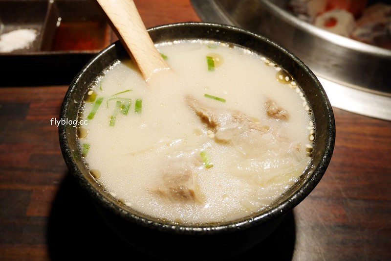 脂板前炭火燒肉｜台中米其林餐盤推薦台中燒肉，濃濃日式氛圍的燒肉店 @飛天璇的口袋