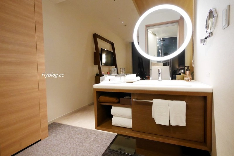 日本愛知｜名古屋天空塔王子飯店 Nagoya Prince Hotel Sky Tower．距離地鐵步行2分鐘，房間可以看到絕美夜景 @飛天璇的口袋