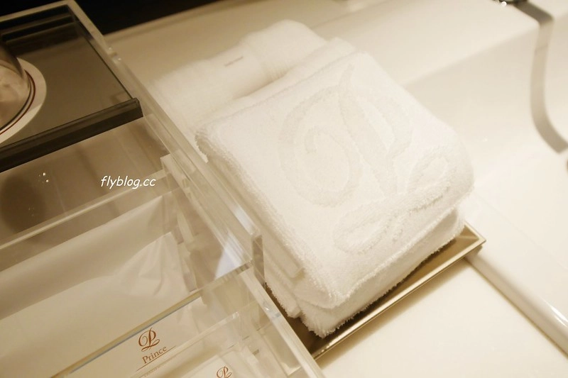 日本愛知｜名古屋天空塔王子飯店 Nagoya Prince Hotel Sky Tower．距離地鐵步行2分鐘，房間可以看到絕美夜景 @飛天璇的口袋