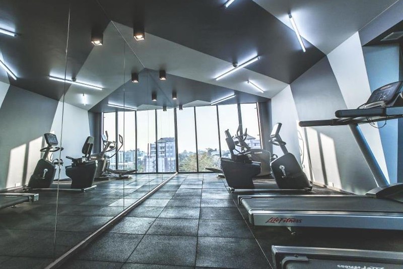 泰國清邁｜清邁尼曼藝術畫廊飯店 Art Mai Gallery Nimman Hotel，以當代藝術為主題的超棒飯店，距離尼曼Maya百貨步行5分鐘 @飛天璇的口袋