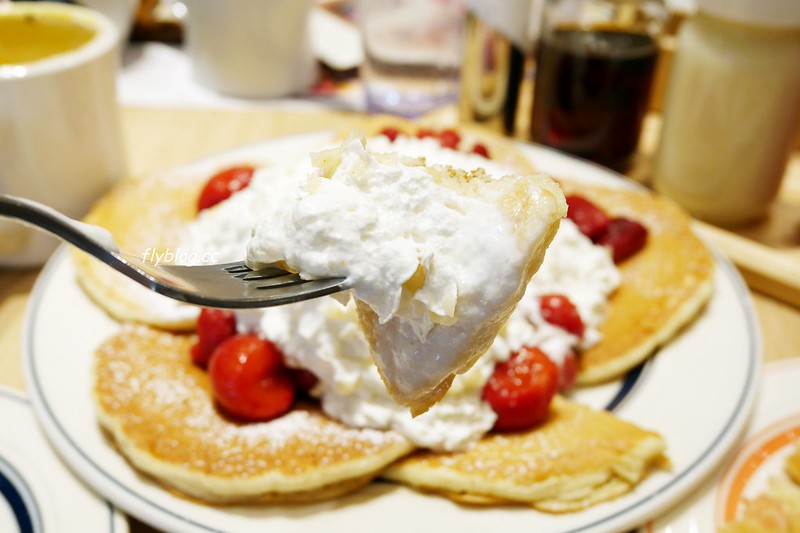 【日本三重】Eggs ‘n Things~從夏威夷來的超人氣奶油山鬆餅，螞蟻族排隊也一定要吃的甜點，三重長島outlet也可以吃的到 @飛天璇的口袋