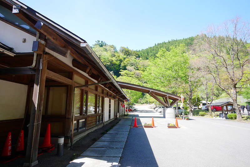 日本高知｜檮原町．隈研吾五大建築的巡禮，檮原町綜合廳舍、雲之上別館、雲之上本館、雲之上藝廊、雲之上圖書館 @飛天璇的口袋