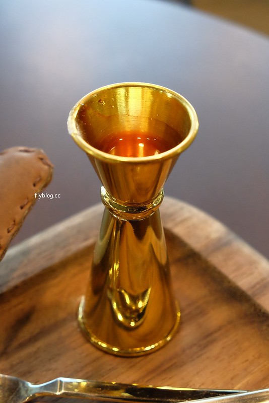 台中南區｜咖啡任務．Coffee Task：台中市最高的咖啡館，隱身於辦公大樓36樓，居高臨下眺望台中市美景 @飛天璇的口袋