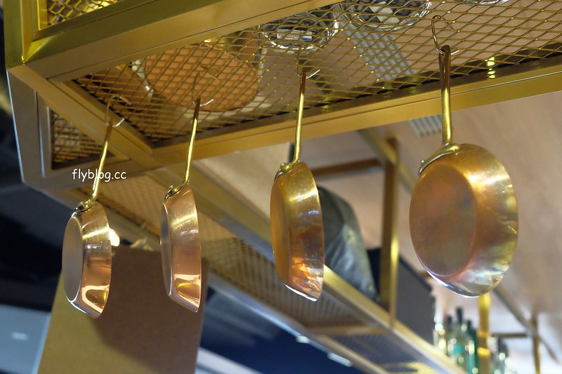 台中南區｜咖啡任務．Coffee Task：台中市最高的咖啡館，隱身於辦公大樓36樓，居高臨下眺望台中市美景 @飛天璇的口袋