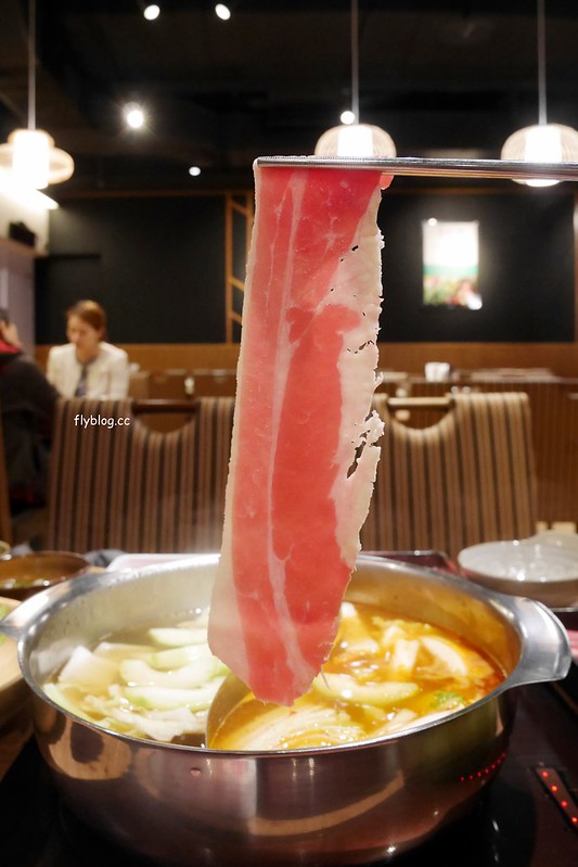 【台中西屯】涮乃葉，$468元起黑毛牛吃到飽，多達20種新鮮蔬菜無限取用 @飛天璇的口袋