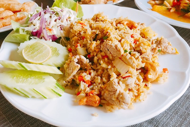 泰國清邁｜Dash! Restaurant and Bar，正宗泰北蘭那料理，藍帶學校的好手藝，古城區美食餐廳推薦 @飛天璇的口袋