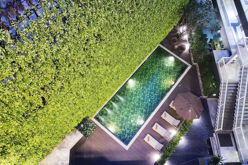 泰國清邁｜Cross Vibe Chiang Mai Decem，簡單清新的平價飯店，尼曼區MAYA百貨步行5分鐘 @飛天璇的口袋