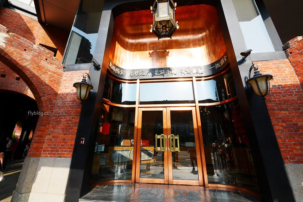 台中中區｜宮原眼科，觀光客台中必朝聖，充滿歷史風味的歷史建築，眼科也賣冰淇淋 @飛天璇的口袋