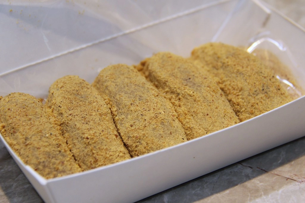 南投草屯｜方愫馨手工麻糬．草屯必買伴手禮方愫馨麻糬，超人氣手工麻糬現做軟Q好吃 @飛天璇的口袋