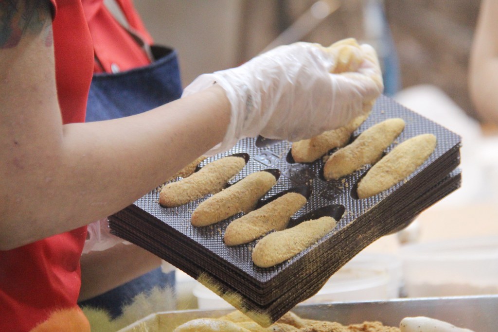 南投草屯｜方愫馨手工麻糬．草屯必買伴手禮方愫馨麻糬，超人氣手工麻糬現做軟Q好吃 @飛天璇的口袋