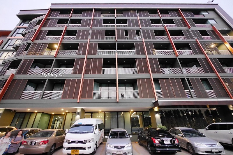 泰國清邁｜Cross Vibe Chiang Mai Decem，簡單清新的平價飯店，尼曼區MAYA百貨步行5分鐘 @飛天璇的口袋