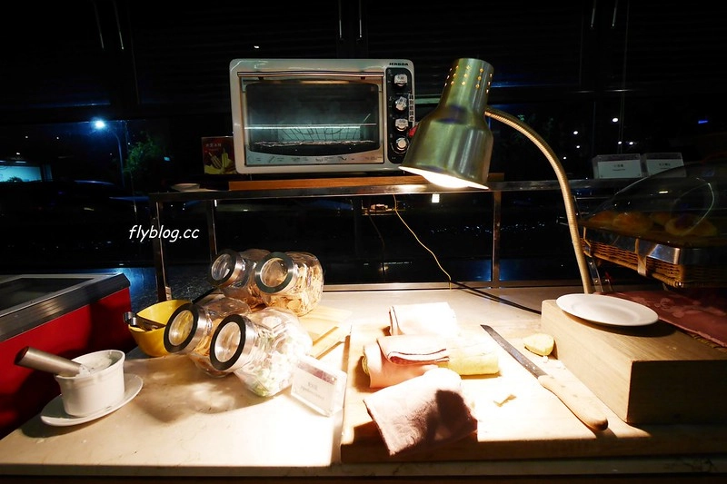 台中北屯｜日光溫泉會館：大坑最頂級的溫泉飯店，一泊二食享受泡湯、美食和採草莓之趣，台中兩天一夜輕旅行 @飛天璇的口袋