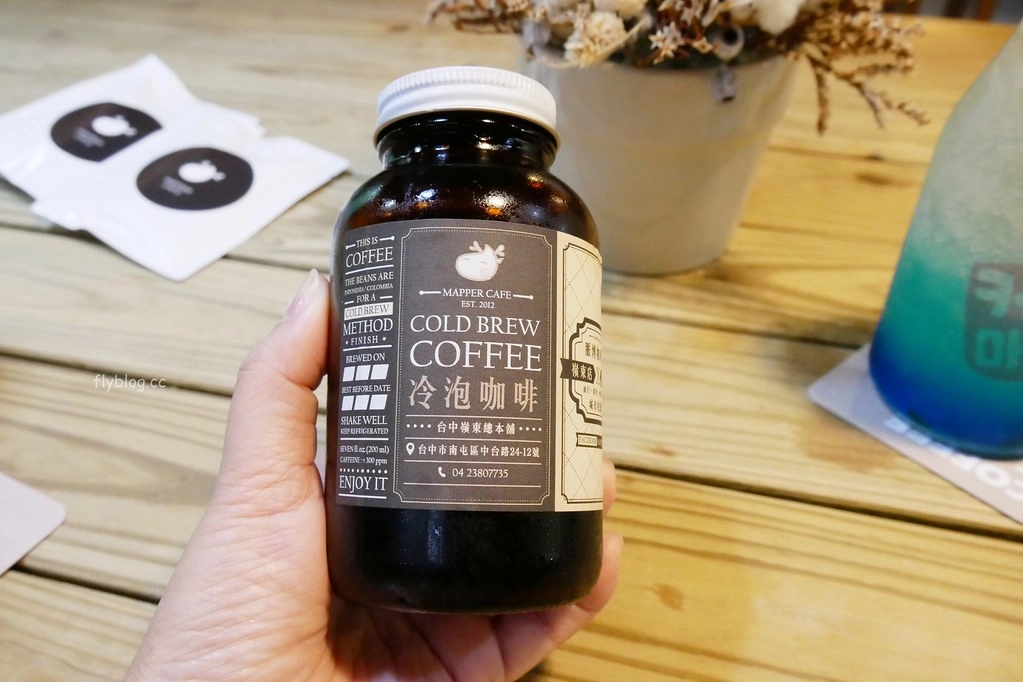 【台中南屯】Mapper Cafe 脈搏咖啡：文青風韓系咖啡館，通往小徑出現夢幻調酒吧 @飛天璇的口袋