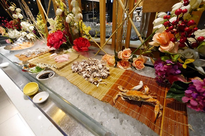 台中北屯｜日光溫泉會館：大坑最頂級的溫泉飯店，一泊二食享受泡湯、美食和採草莓之趣，台中兩天一夜輕旅行 @飛天璇的口袋