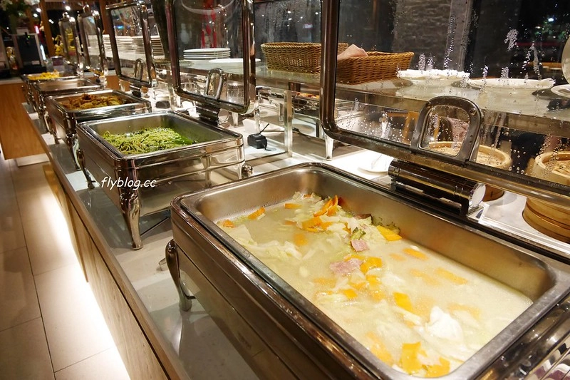 台中北屯｜日光溫泉會館：大坑最頂級的溫泉飯店，一泊二食享受泡湯、美食和採草莓之趣，台中兩天一夜輕旅行 @飛天璇的口袋