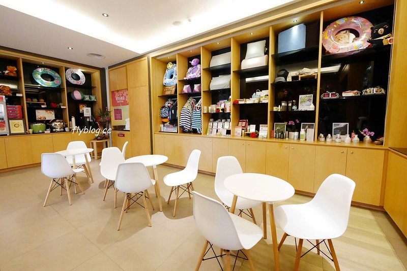 台中北屯｜日光溫泉會館：大坑最頂級的溫泉飯店，一泊二食享受泡湯、美食和採草莓之趣，台中兩天一夜輕旅行 @飛天璇的口袋