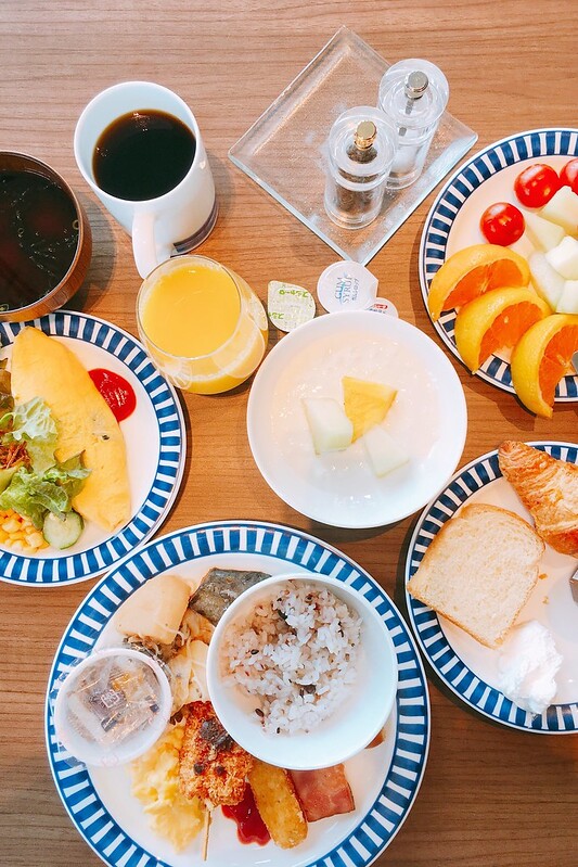 日本愛知｜名古屋天空塔王子飯店 Nagoya Prince Hotel Sky Tower．距離地鐵步行2分鐘，房間可以看到絕美夜景 @飛天璇的口袋