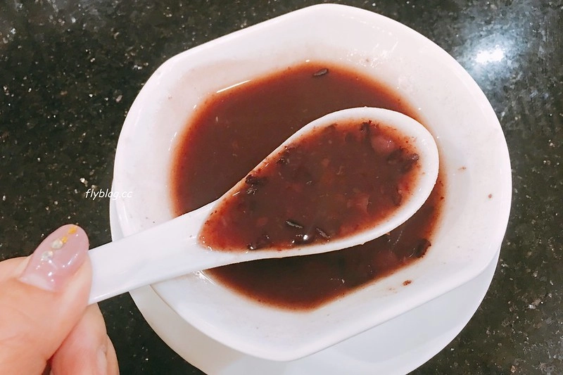 澄居烤物燒肉┃台中西區：有漂亮乾燥花打卡牆的燒肉店，台灣大道鄰近勤美誠品商圈 @飛天璇的口袋