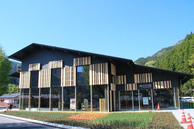 日本高知｜檮原町．隈研吾五大建築的巡禮，檮原町綜合廳舍、雲之上別館、雲之上本館、雲之上藝廊、雲之上圖書館 @飛天璇的口袋