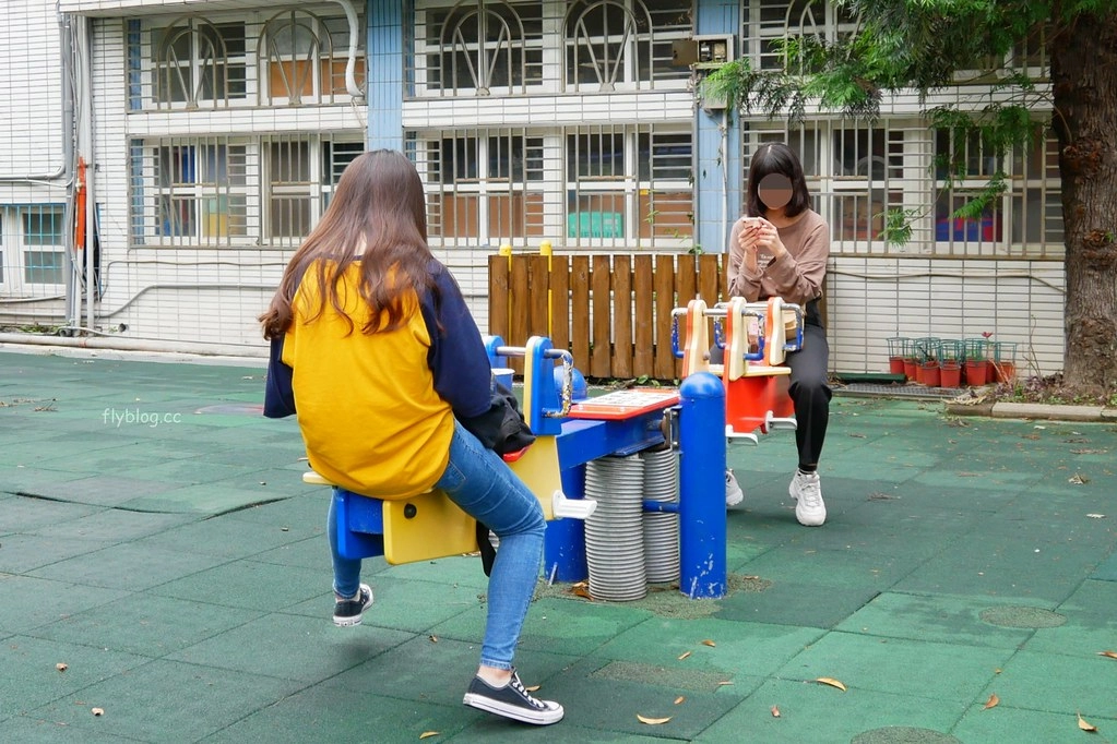 清水國小日式宿舍群｜欣賞和洋折衷建築之美，全台第一座校園古蹟，還有附設遊樂場可以遛小孩 @飛天璇的口袋