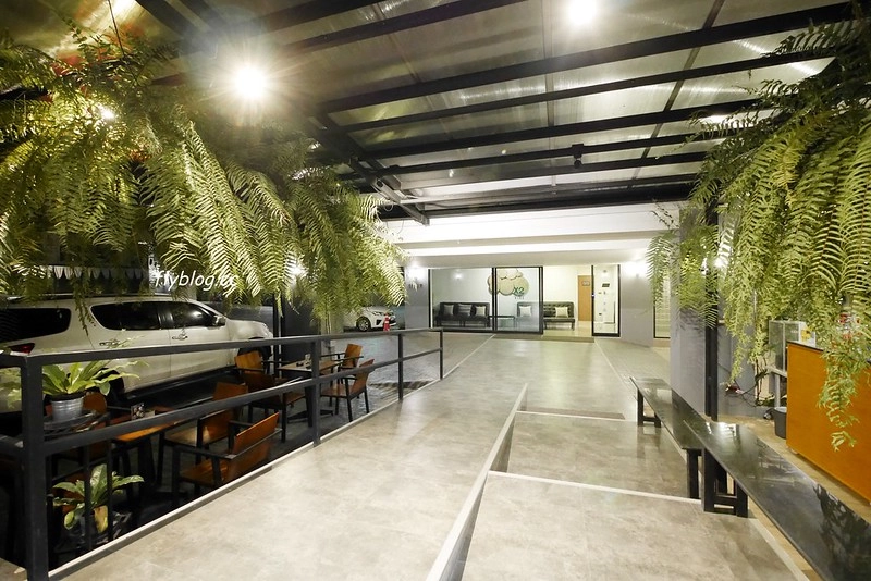 泰國清邁｜Cross Vibe Chiang Mai Decem，簡單清新的平價飯店，尼曼區MAYA百貨步行5分鐘 @飛天璇的口袋