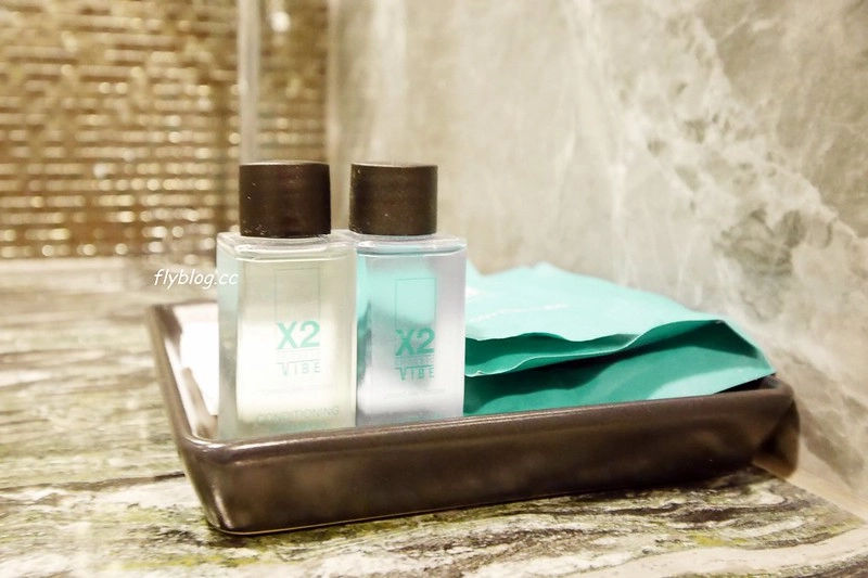 泰國清邁｜Cross Vibe Chiang Mai Decem，簡單清新的平價飯店，尼曼區MAYA百貨步行5分鐘 @飛天璇的口袋