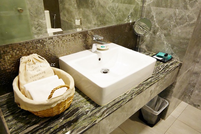 泰國清邁｜Cross Vibe Chiang Mai Decem，簡單清新的平價飯店，尼曼區MAYA百貨步行5分鐘 @飛天璇的口袋