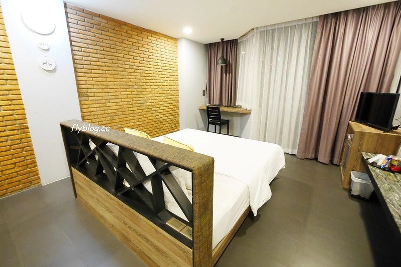 泰國清邁｜Cross Vibe Chiang Mai Decem，簡單清新的平價飯店，尼曼區MAYA百貨步行5分鐘 @飛天璇的口袋