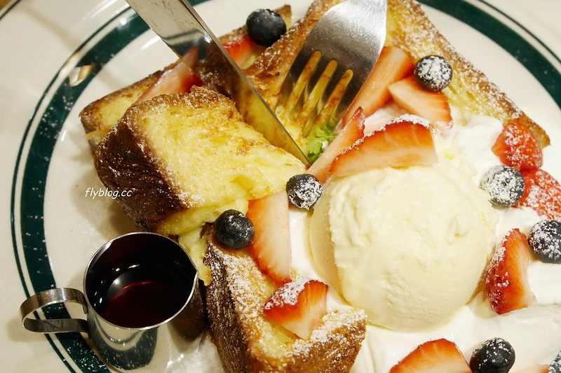 日本京都｜Gram Cafe & pancakes．一天只限定三個時段，一個時段只限量20份，大阪超人氣鬆餅京都也吃的到 @飛天璇的口袋