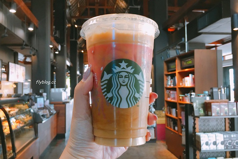泰國清邁｜清邁最美的星巴克，全球唯一蘭那建築星巴克，星巴克迷到清邁必朝聖 @飛天璇的口袋
