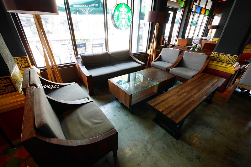 泰國清邁｜清邁最美的星巴克，全球唯一蘭那建築星巴克，星巴克迷到清邁必朝聖 @飛天璇的口袋