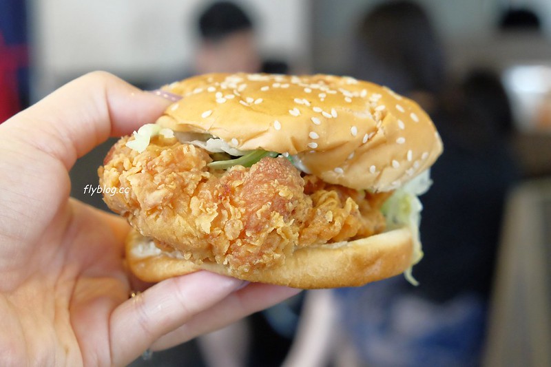 丹丹漢堡｜南台灣第一間速食品牌丹丹漢堡，附2021年調漲後新菜單 @飛天璇的口袋