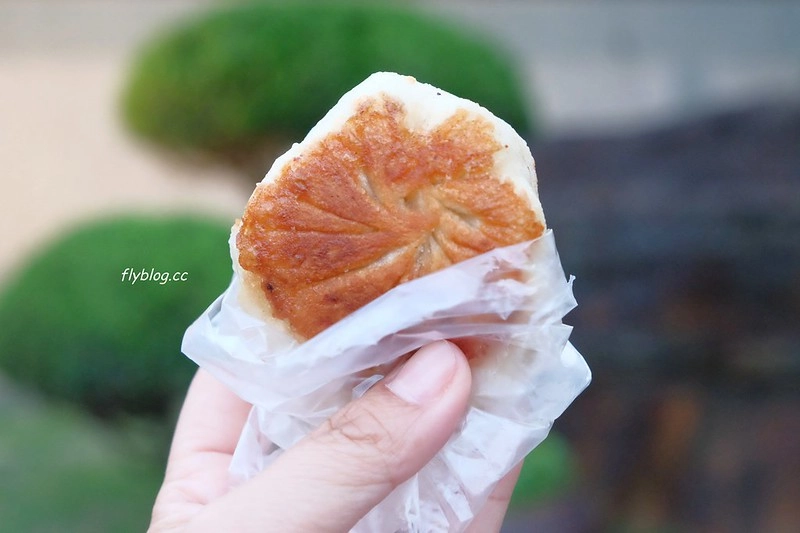 一品香水煎包｜大甲超人氣瓠仔水煎包，假日大排長龍的鎮瀾宮必吃美食 @飛天璇的口袋