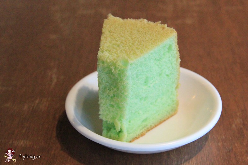 吐司工坊．Toast Box┃新加坡美食：新加坡必吃早餐，Vivo City怡豐城大食代美食街，咖椰吐司、香蘭蛋糕和辣死你媽一網打盡 @飛天璇的口袋