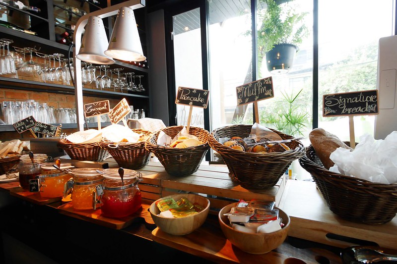 泰國清邁｜清邁尼曼藝術畫廊飯店 Art Mai Gallery Nimman Hotel，以當代藝術為主題的超棒飯店，距離尼曼Maya百貨步行5分鐘 @飛天璇的口袋