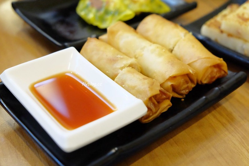 台中南屯｜半島鐵盒茶餐廳．香港人開的茶餐廳，餐點平價好吃推薦 @飛天璇的口袋