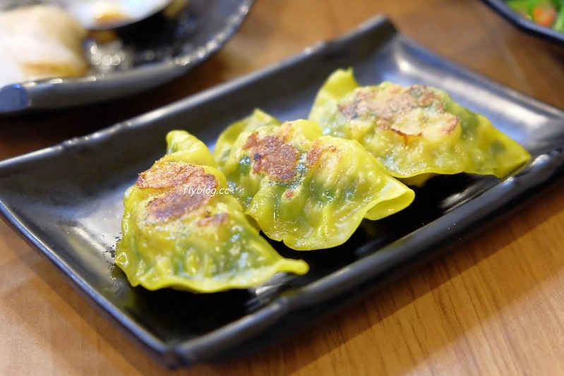 台中南屯｜半島鐵盒茶餐廳．香港人開的茶餐廳，餐點平價好吃推薦 @飛天璇的口袋