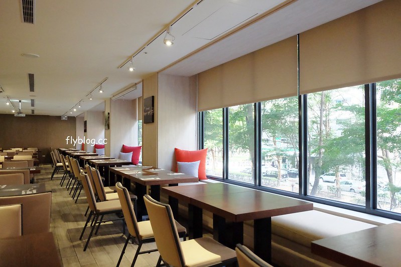 天成文旅．回行旅┃台中飯店推薦：距離逢甲商圈步行5分鐘，充滿懷舊氛圍的設計旅店 @飛天璇的口袋