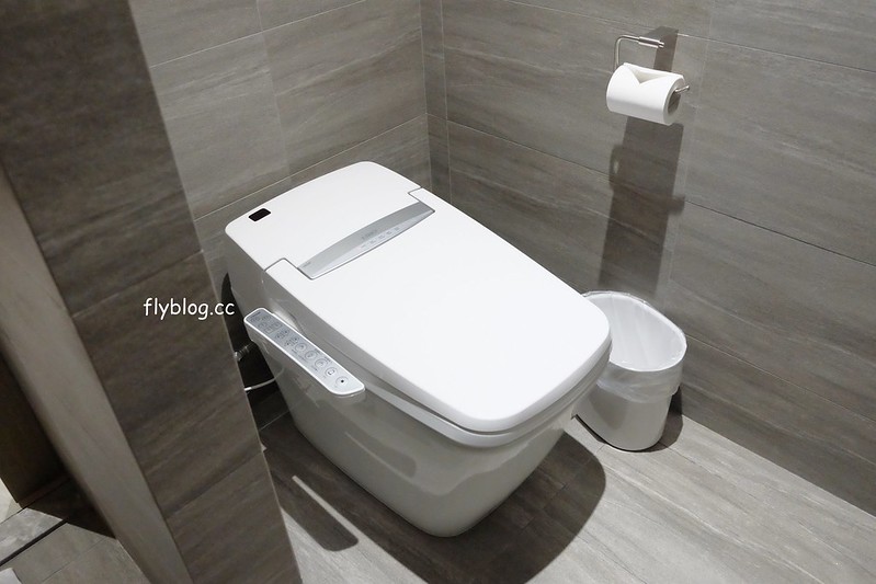 天成文旅．回行旅┃台中飯店推薦：距離逢甲商圈步行5分鐘，充滿懷舊氛圍的設計旅店 @飛天璇的口袋