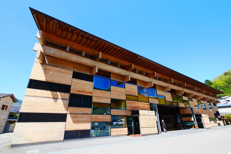 日本高知｜檮原町．隈研吾五大建築的巡禮，檮原町綜合廳舍、雲之上別館、雲之上本館、雲之上藝廊、雲之上圖書館 @飛天璇的口袋