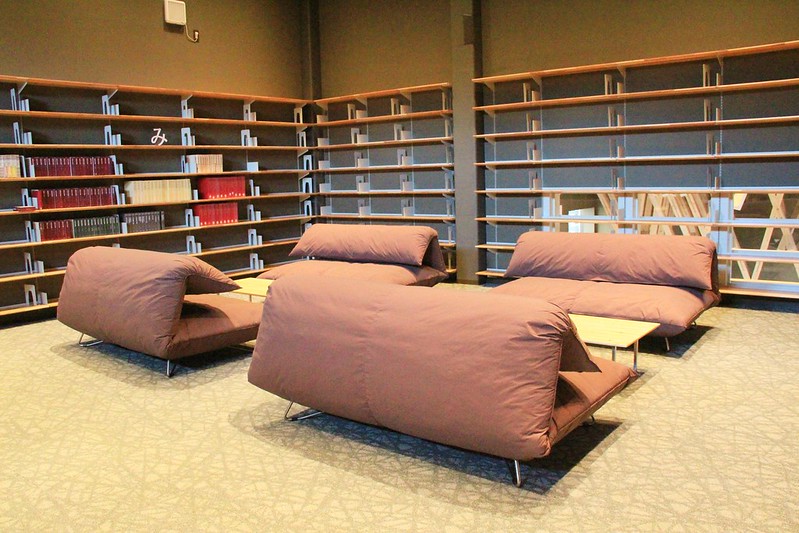 日本高知｜檮原町．隈研吾五大建築的巡禮，檮原町綜合廳舍、雲之上別館、雲之上本館、雲之上藝廊、雲之上圖書館 @飛天璇的口袋