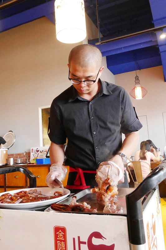 柴火火焰烤鴨館｜北京全聚德技法，烤鴨創新11種吃法，松竹路人氣烤鴨餐廳 @飛天璇的口袋
