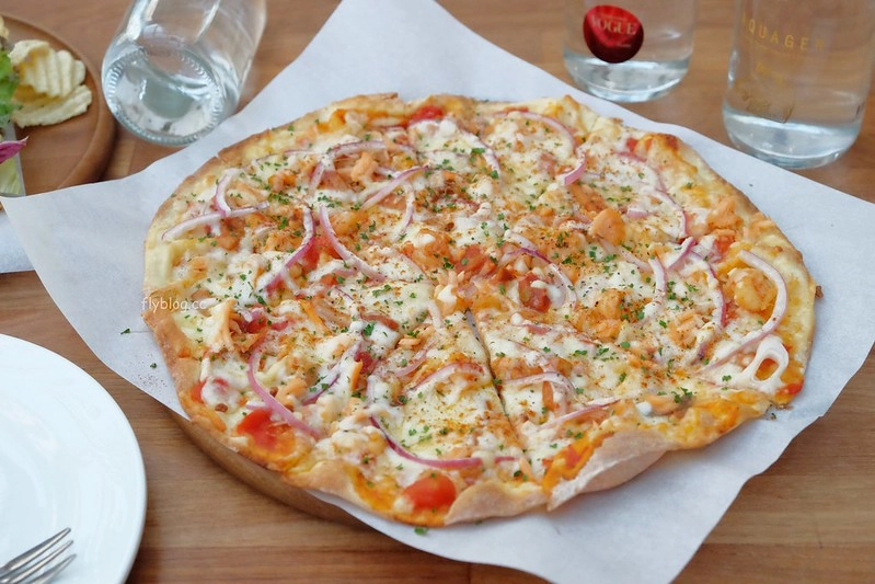 希拉餐廳｜員林超夯網美打卡店希拉餐廳，將當地食材融入地中海料理，今年夏天美味沙拉之旅 @飛天璇的口袋