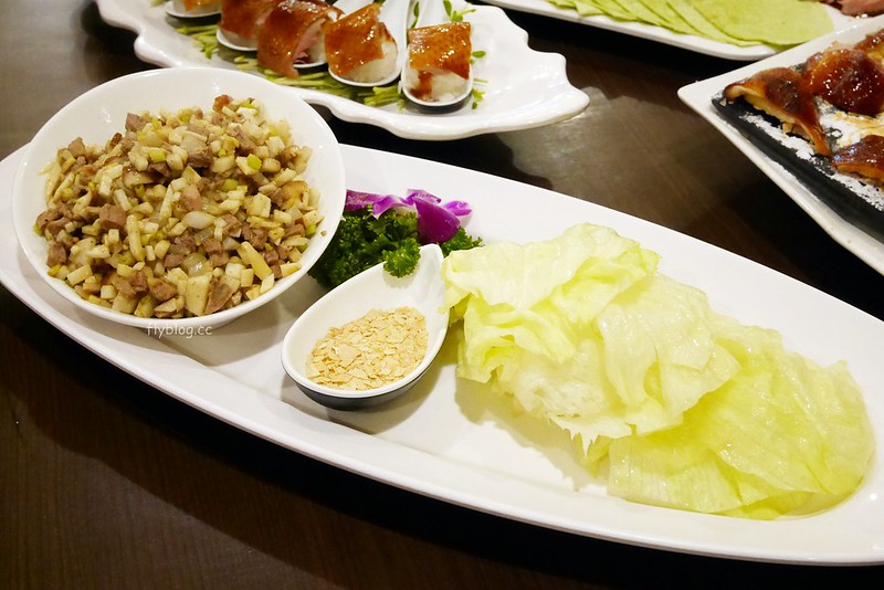 鳳凰德陽川泉旅奇立丹廳｜一鴨六吃只要$1688元，還有自助餐吃到飽可以選擇，礁溪好吃烤鴨推薦 @飛天璇的口袋