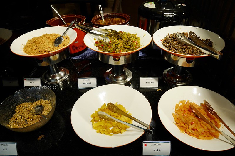 鳳凰德陽川泉旅┃宜蘭住宿：位於礁溪最熱鬧的蛋黃區，一泊二食享烤鴨一鴨六吃，地理位置方便CP值高 @飛天璇的口袋