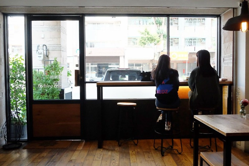 樂緹波兒手作塔派．La Petite Tarte｜千層蛋糕清爽滑順，還有生日蛋糕可以預訂外帶 @飛天璇的口袋