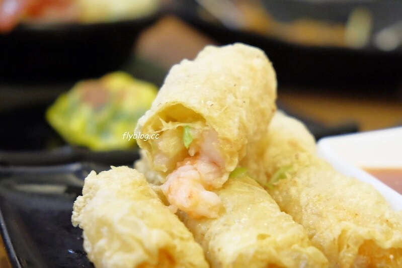 台中南屯｜半島鐵盒茶餐廳．香港人開的茶餐廳，餐點平價好吃推薦 @飛天璇的口袋