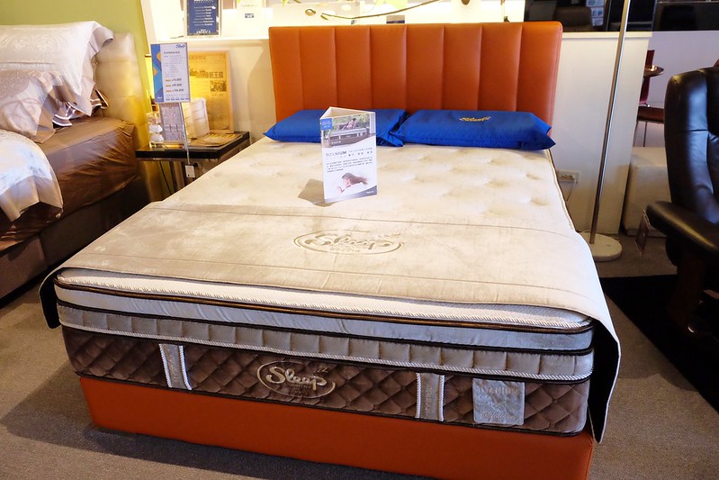 睡眠王國年中慶：席夢思2萬元有找，7/12(四)~7/16(一)僅有5天，消費滿額幸運輪盤轉轉樂，人人有獎！ @飛天璇的口袋