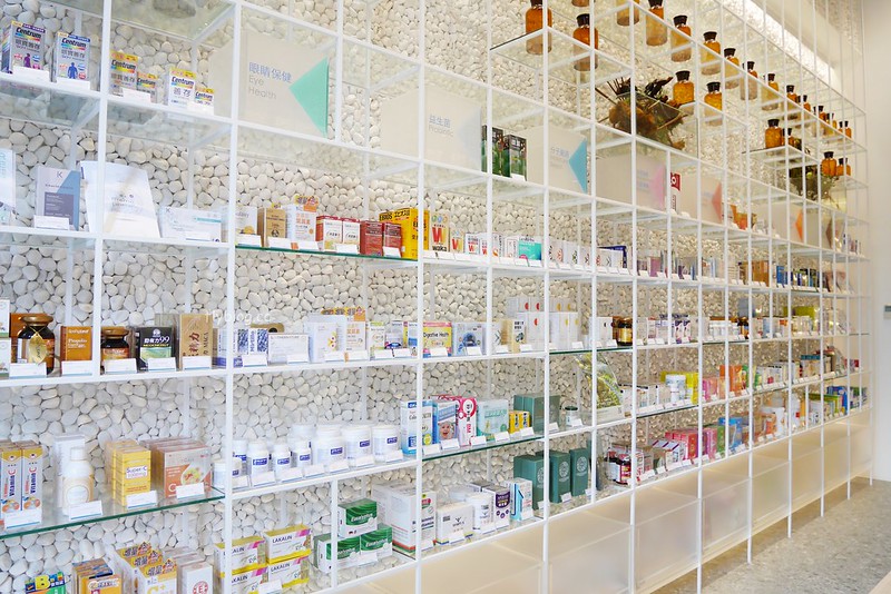 【台中西屯】分子藥局．Molecure，台中超美藥局咖啡館，時尚又好拍的環境，還有手沖咖啡可以喝 @飛天璇的口袋