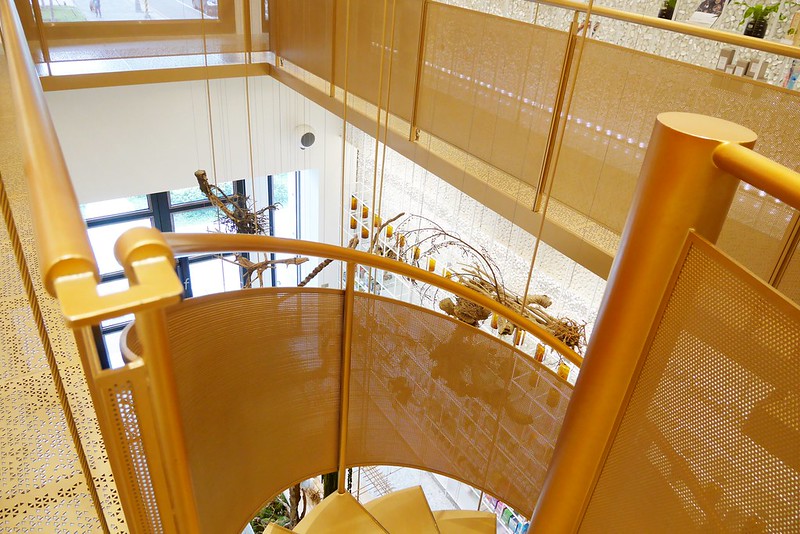 【台中西屯】分子藥局．Molecure，台中超美藥局咖啡館，時尚又好拍的環境，還有手沖咖啡可以喝 @飛天璇的口袋